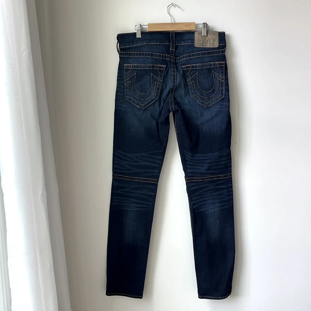 True Religion Ferd  Moto Skinny Jeans Red Orange Big T Dark Wash Size 32